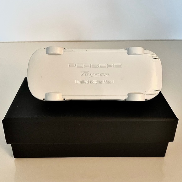 Genuine Limited Edition Porsche Taycan Model Car - Picture 9 of 11